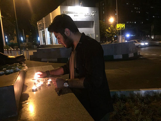 روشن کردن شمع به یاد قربانیان حملات تروریستی