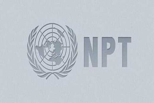 حسین شریعتمداری: باید از NPT خارج شویم