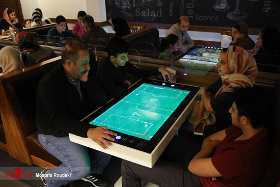 اولین رستوران رباتیک در ایران