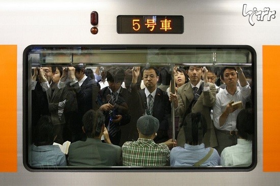 شغل عحیب و جالب در متروهای شلوغ ژاپن
