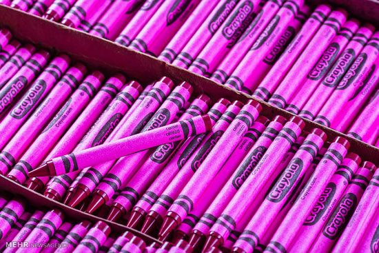 کارخانه تولید مداد رنگی +عکس
