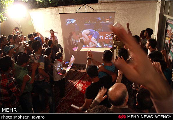 عکس؛ شیراز پس از قهرمانی امید نوروزی