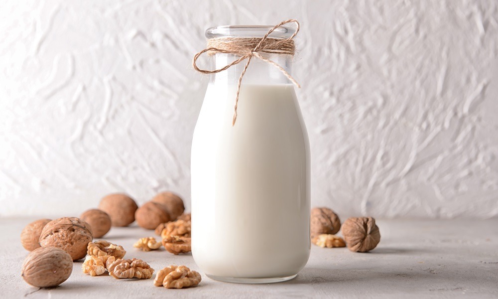 انواع شیر گیاهی؛ طرز تهیه و کاربرد‌های آن‌ها