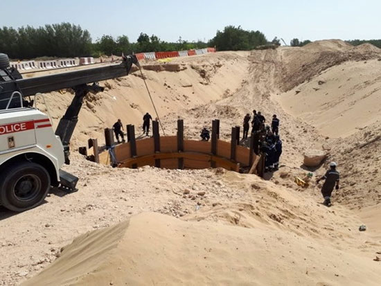 سقوط خودرو در عمق ۱۵ متری در دبی