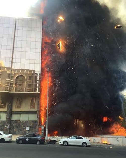 آتش سوزی مهیب در یک هتل مکه +عکس