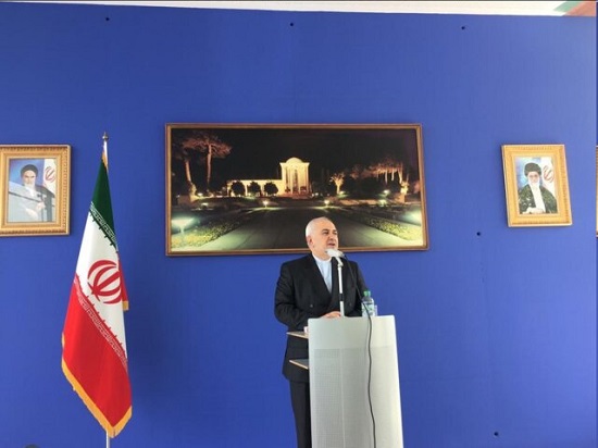 ظریف: آمریکایی‌ها از ایران شکست خورده‌اند