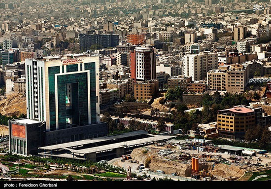 عکس: بر بام برج پرچم تهران