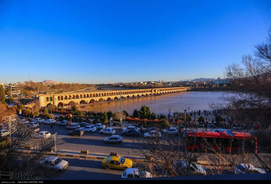 بازگشایی آب به رودخانه زاینده رود در اصفهان