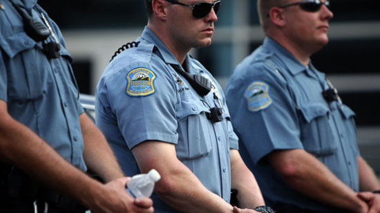 اقدام پلیس آمریکا برای اعتماد سازی +عکس