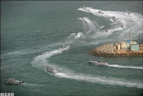نمایش اقتدار ایران در آبهای خلیج فارس / عکس