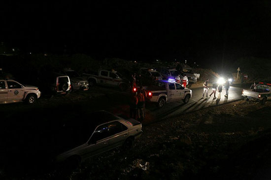 نیروهای امدادی در محل سقوط هواپیمای ترکیه