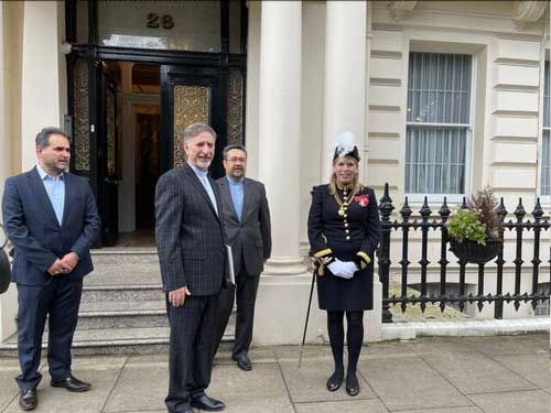 سفیر جدید ایران با ملکه بریتانیا دیدار کرد