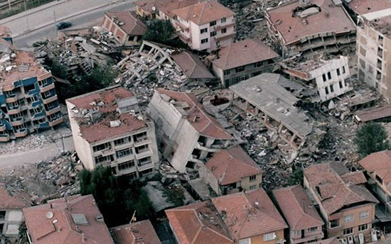 عکس هوایی از ویرانی‌های زلزله ازمیر