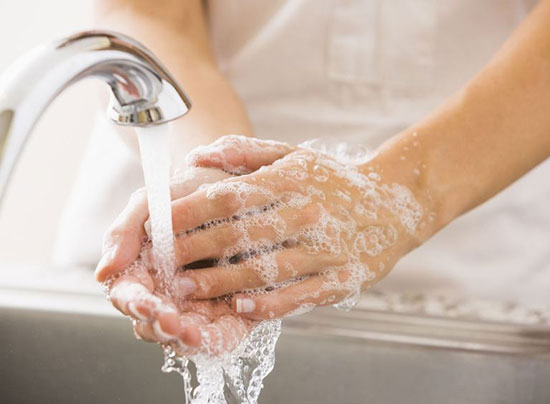 ۵ اشتباه رایج هنگام شستن دست‌ها