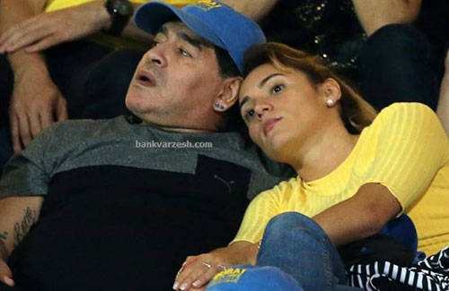 عکس: اسطوره جنجالی آرژانتین و نامزدش