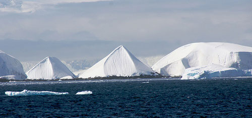کشف سه هرم تاریخی در قطب جنوب +عکس