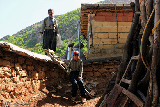 عکس: گشتی در روستای بندول در کردستان