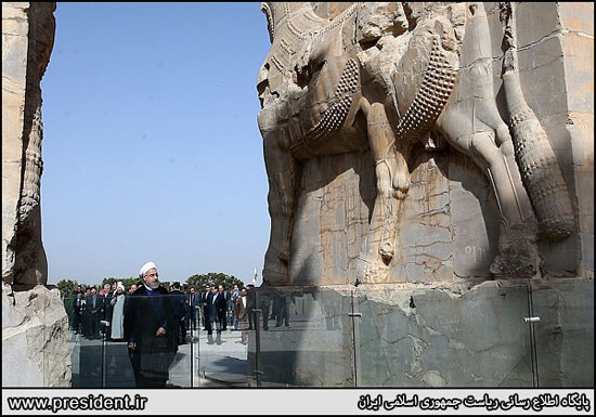 بازدید رییس جمهوری از مجموعه جهانی تخت جمشید