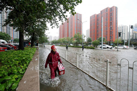 پکن همچنان درگیر باران