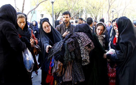 تهران در دست دستفروش ها!