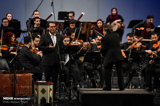 اجرای ارکستر ملی ایران در تالار وحدت تهران