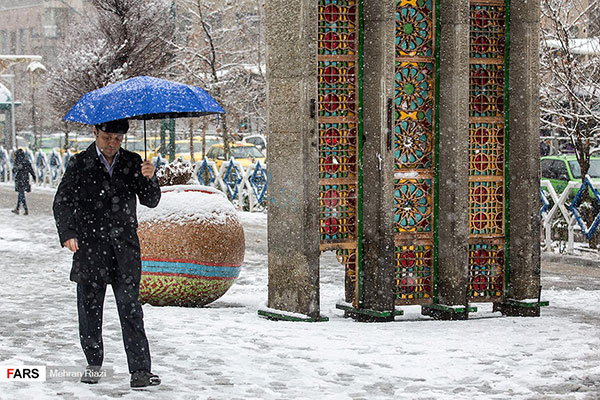برف، تهران را سفیدپوش کرد