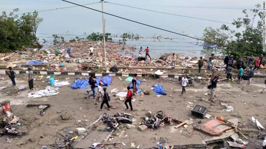 ۴۰۰ کشته در زلزله و سونامی اندونزی