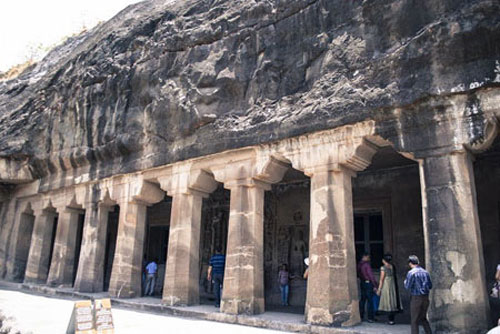 یک غار باستانی دیدنی و متفاوت در هند