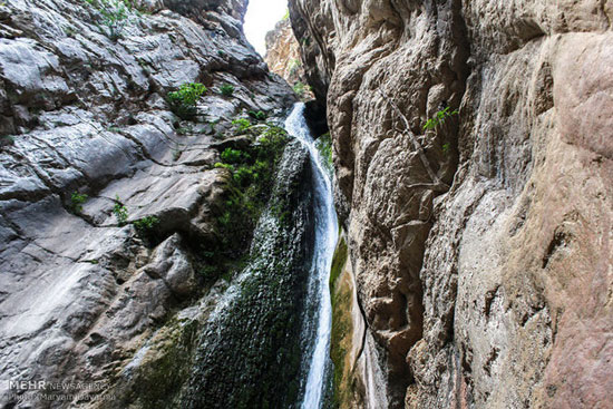 طبيعت دل‌نواز آبشار «آق سو» +عکس