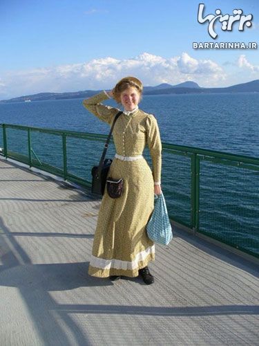 زنی که در قرن 18 زندگی می‌کند! +عکس