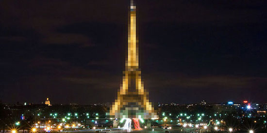 تصویر برج ایفل در شب کپی رایت دارد!