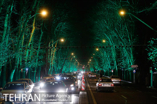 زیبایی های تهران در شب