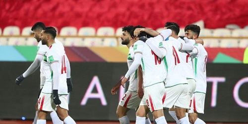 پیروزی پرتلفات تیم‌ ملی فوتبال مقابل امارات