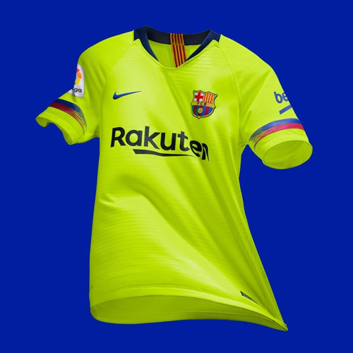 رونمایی رسمی از پیراهن دوم بارسلونا