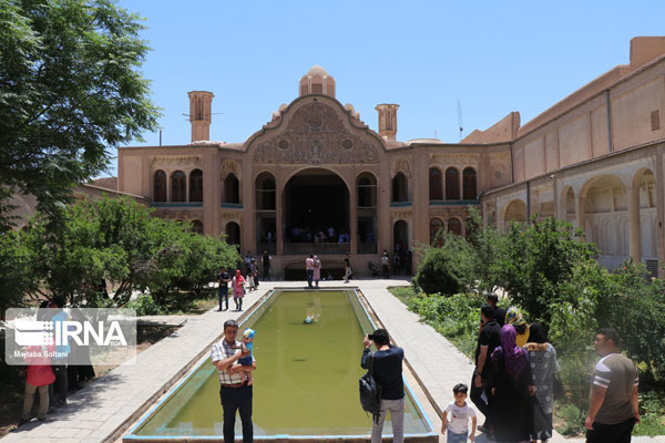 تصاویری از خانه تاریخی بروجردی‌ها در کاشان