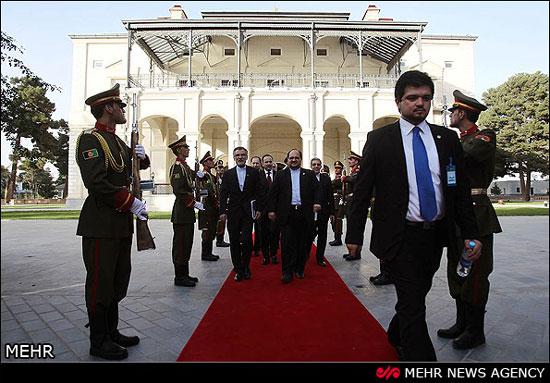 عکس: «احمدزی» در کاخ ریاست جمهوری