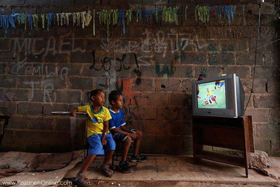 عکس: تماشاگران تلویزیونی جام جهانی