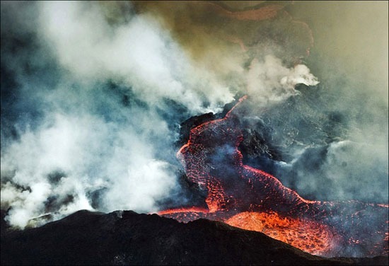 زیبایی طبیعی آتشفشان در ایسلند +عکس
