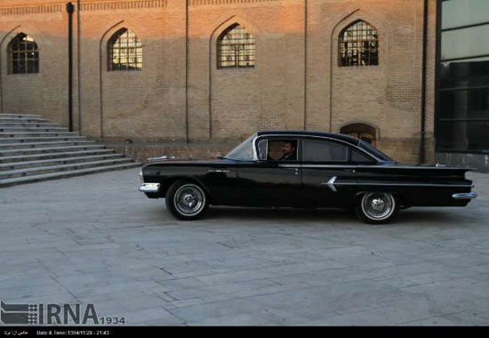 نمایشگاه خودروی کلاسیک در موزه قصر