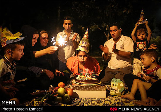 شب نشینی در پارکهای تهران