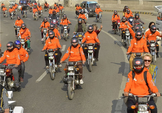عکس: موتورسواری زنان در پاکستان