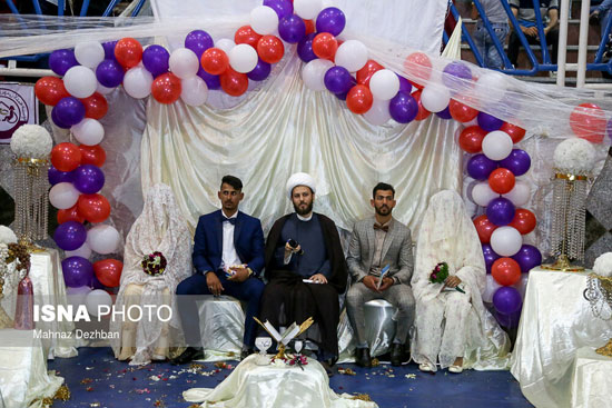 جشن ازدواج زوج سیل‌زده در خوزستان