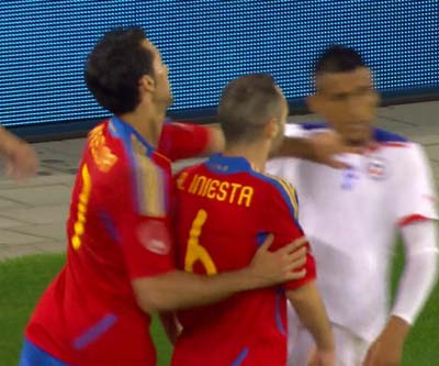 عکس های درگيري در بازی اسپانيا-شيلي