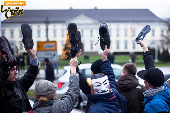کفش، رهبر جنبش اعتراض در آلمان! + عکس