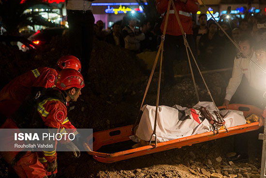 ریزش مرگبار چاه فاضلاب در میدان هفت تیر