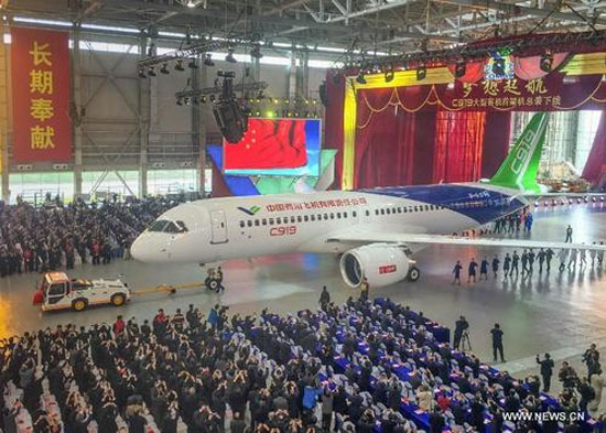 عکس: اولین هواپیمای مسافری ساخت چین