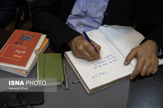 نشست خبری اورهان پاموک، برنده نوبل