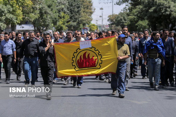 تجمع اعتراضیِ کارگران شرکت آذرآب اراک