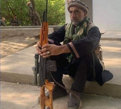 طالبان یکی از رهبران مقاومت را اعدام کرد