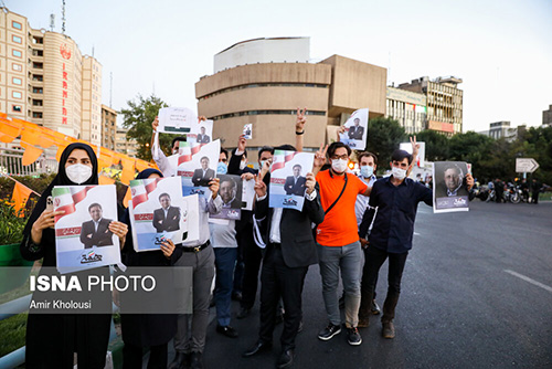 تجمع حامیان همتی در میدان ولیعصر تهران